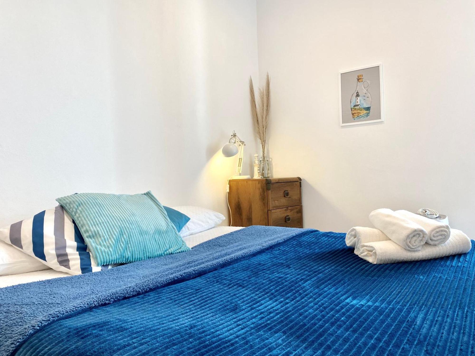 Apartment Lush Botanic Oasis With A Boho Hideaway, Near & Cafes Lagos