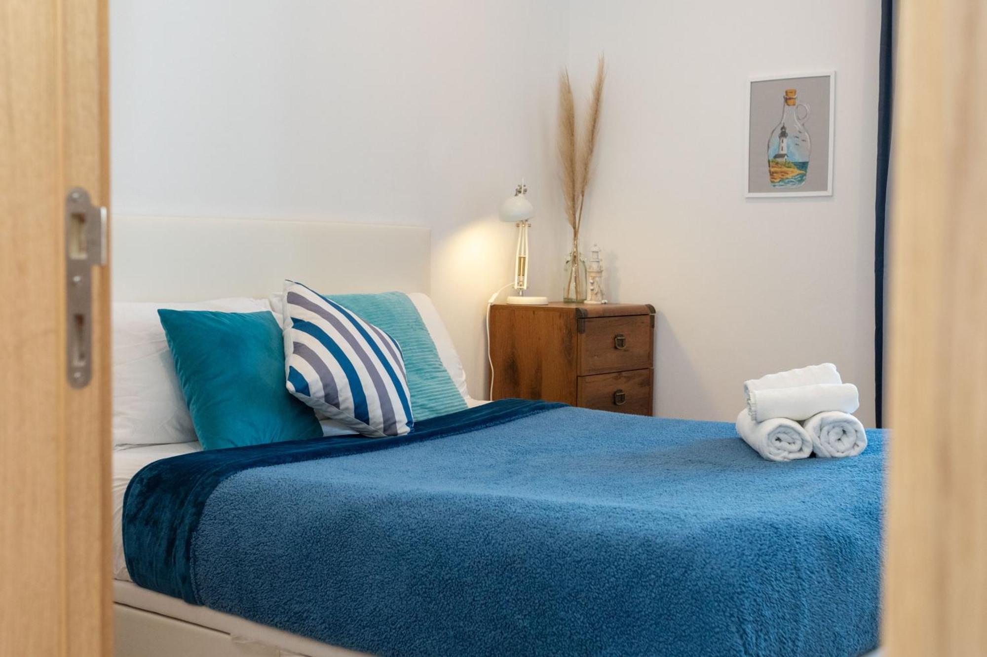 Apartment Lush Botanic Oasis With A Boho Hideaway, Near & Cafes